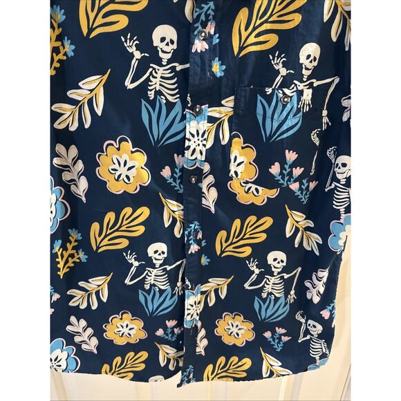 Rare Reverse Threads Floral Skeletons Button Down Men’s Size Large EUC - Picture 5 of 10